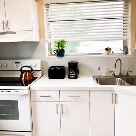 Modern 2/1 Apt Near Midtown And Beaches Miami Luaran gambar