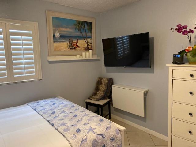 Modern 2/1 Apt Near Midtown And Beaches Miami Luaran gambar