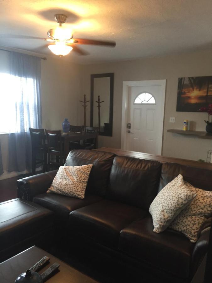 Modern 2/1 Apt Near Midtown And Beaches Miami Luaran gambar